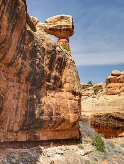 70328134-Sanstone-cliffs-along-Grand-Gulch-Cedar-Mesa-Utah